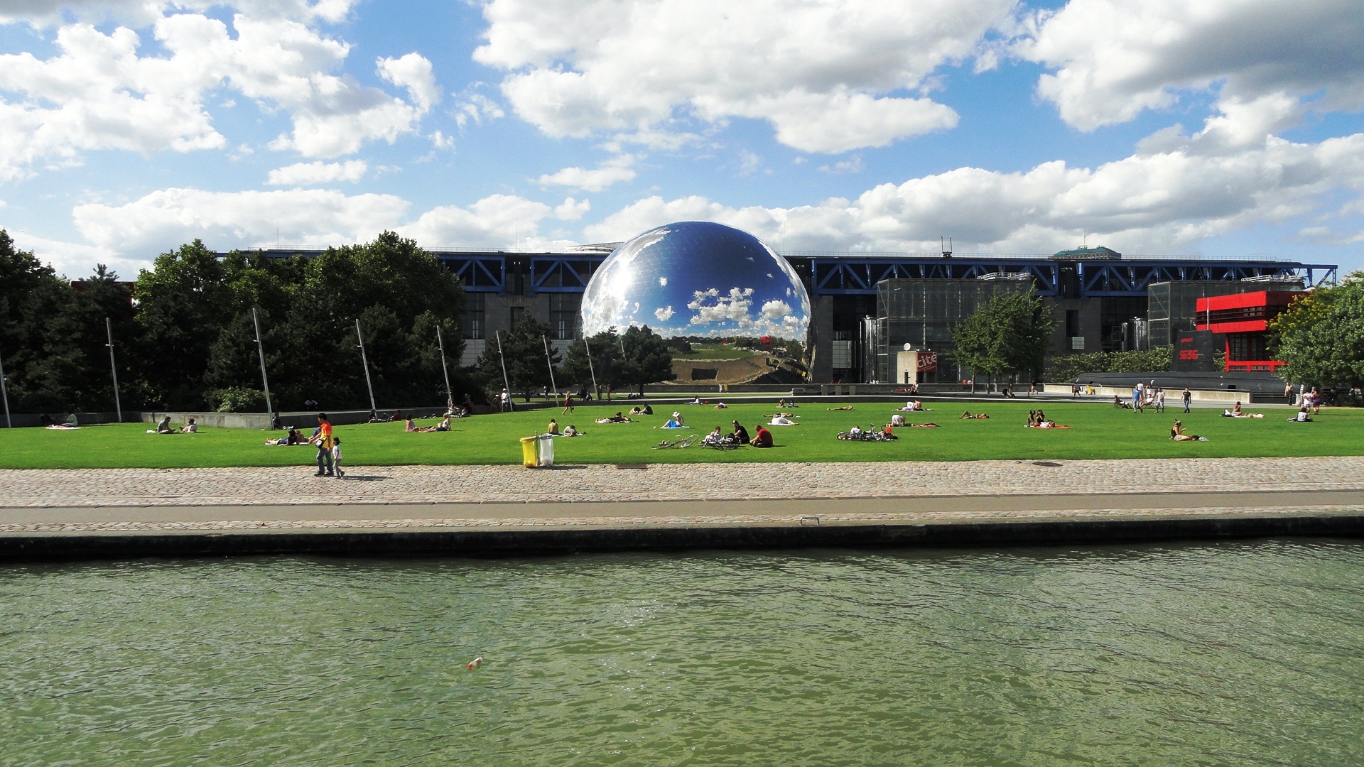 Parc de la Villette, Paris - La Géode