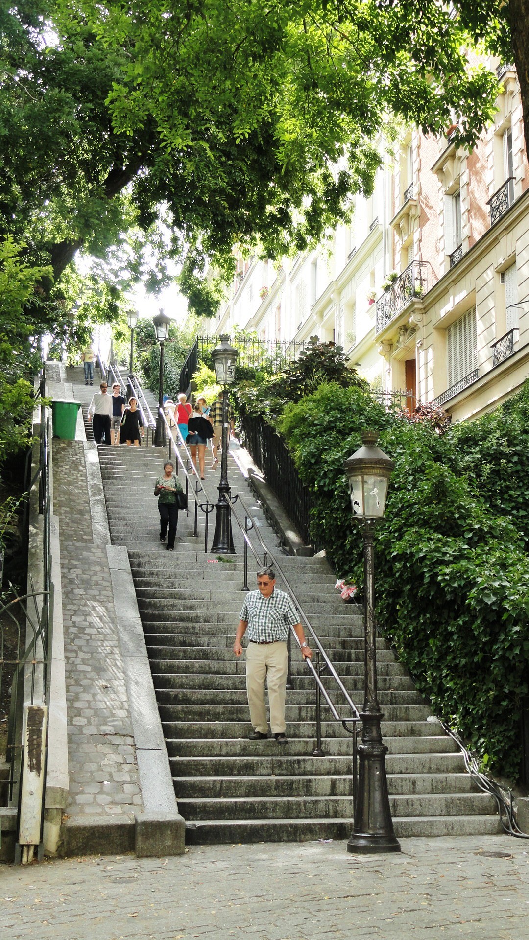Promenade dans Montmartre - Rue Maurice Utrillo, Escaliers