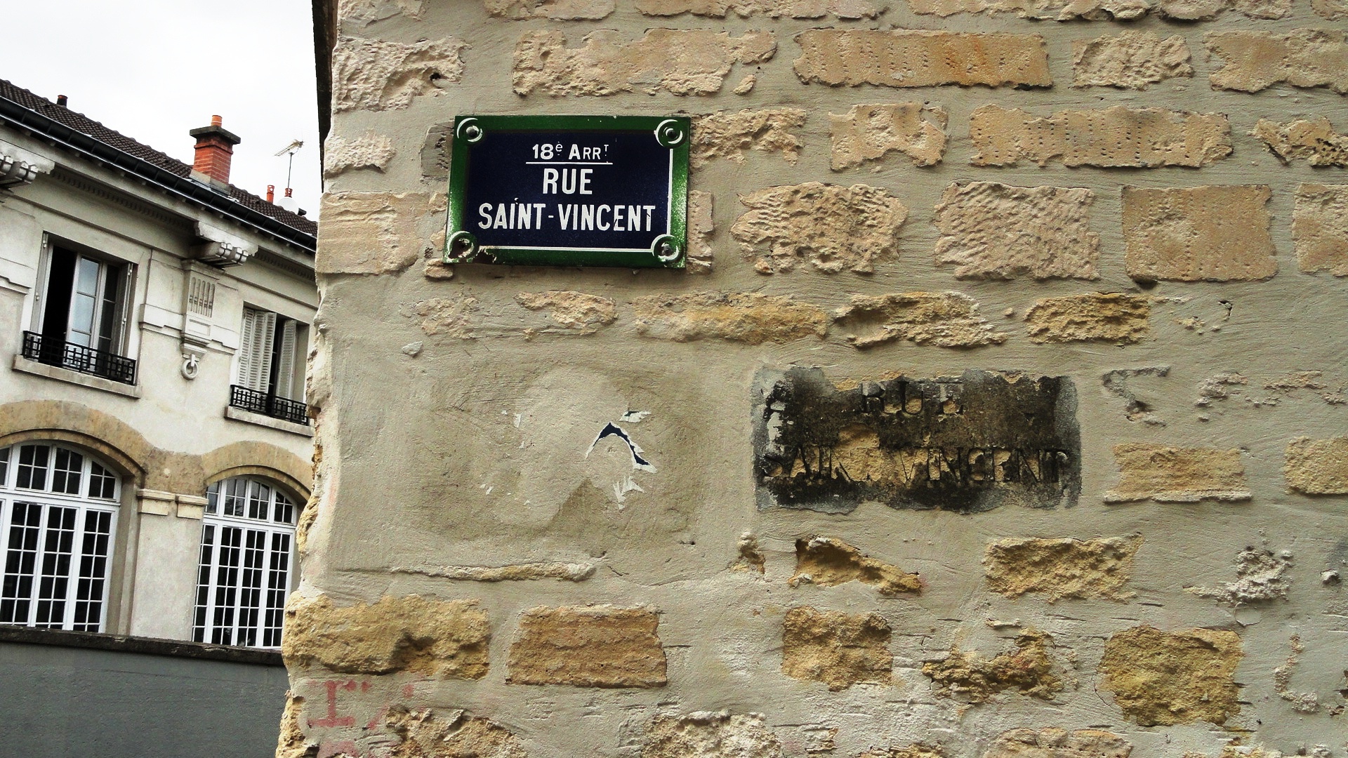 Rue Saint Vincent, Plaque
