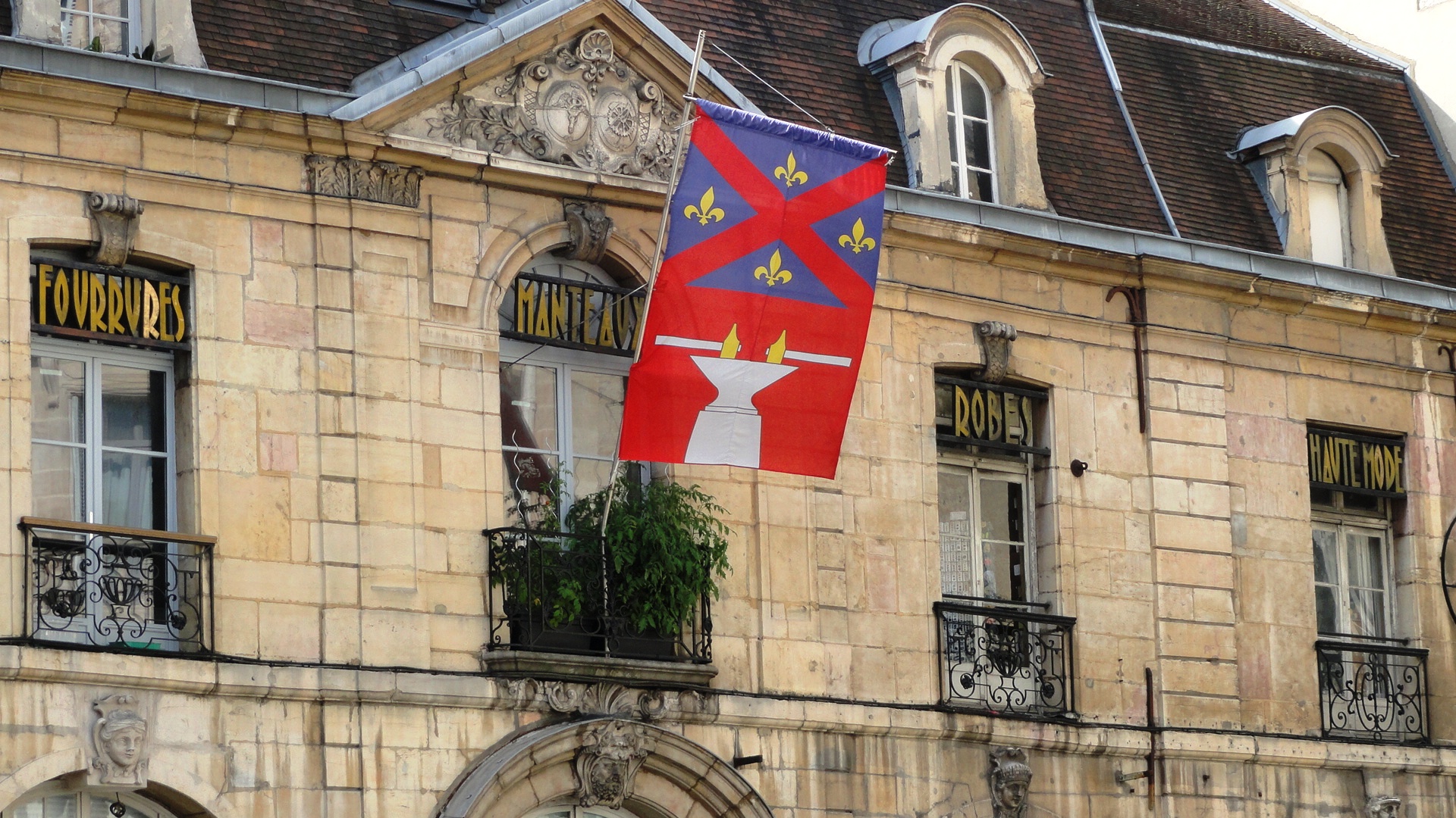 Dijon - Rue de la Liberté - Façade Magasin