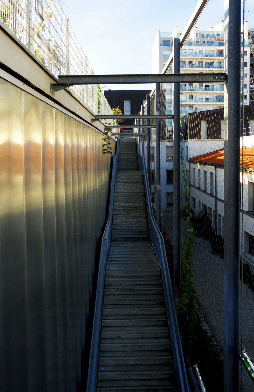 le-jardin-sur-le-toit-rue-des-haies-paris-20e-un-petit-pois-sur-dix