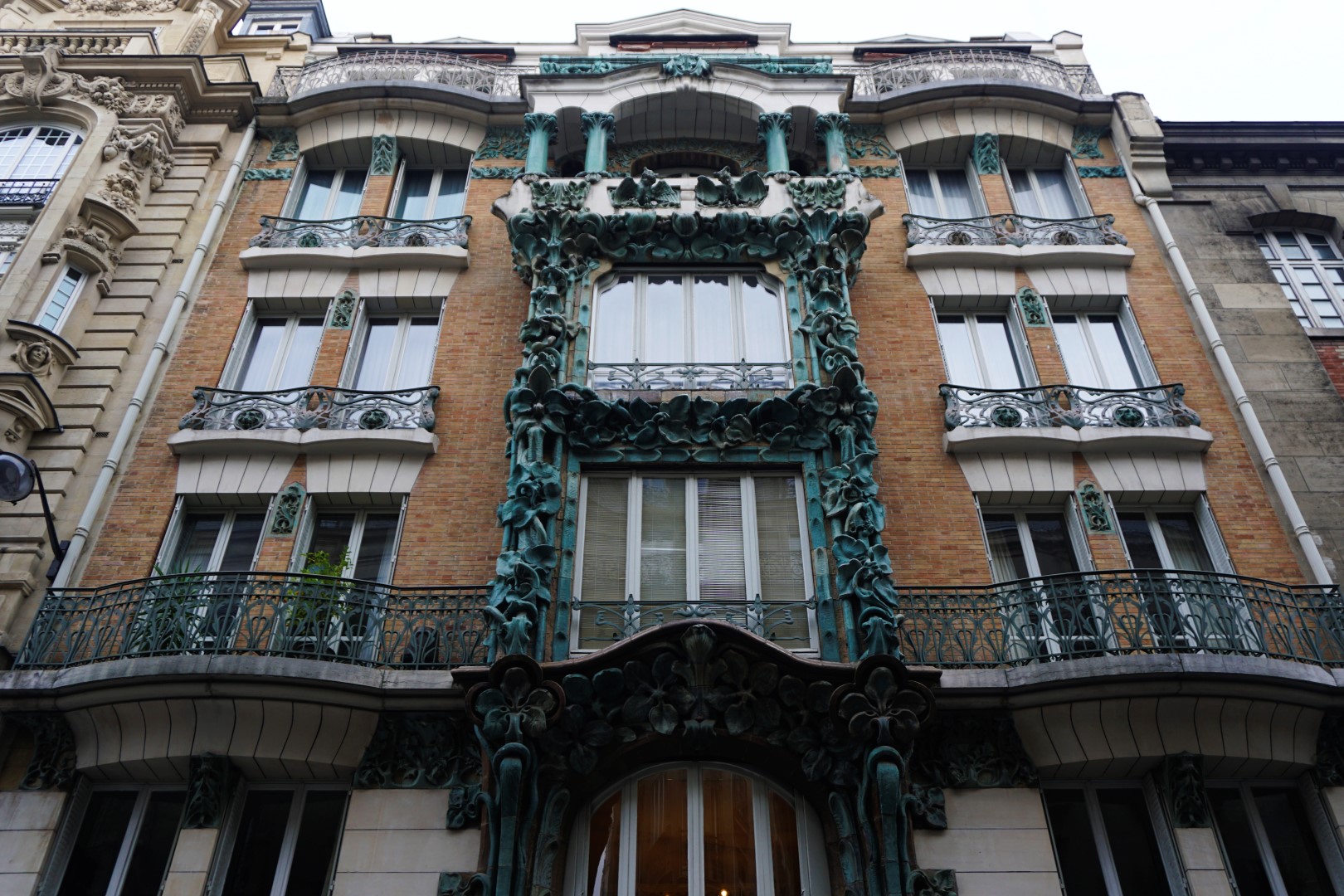 Place Franz Liszt - Balade dans les 9e et 10e arrondissements de Paris - De place de la République à Pigalle