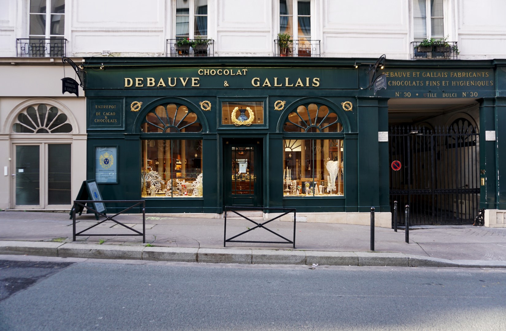 Balade dans le 7e arrondissement de Paris | de Saint Germain des Près au quartier du Gros Caillou - Chocolat Debauve & Gallais