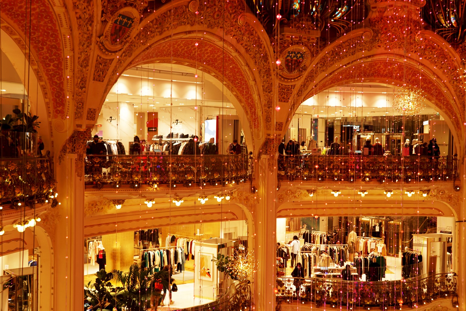 Balade de Noël à Paris - du Bon Marché à la Place Vendôme - Grands magasins boulevard Haussmann, Galeries Lafayette
