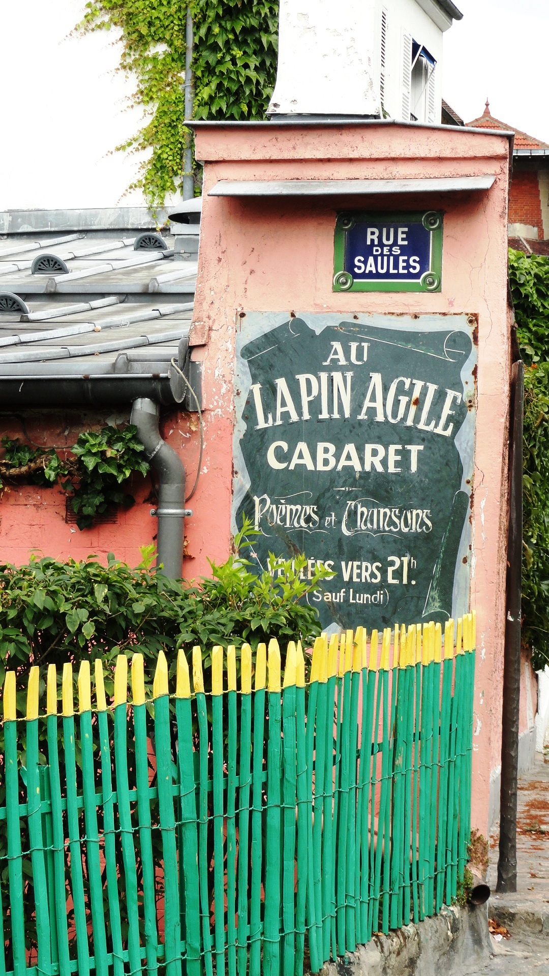 Montmartre - Cabaret Au Lapin Agile
