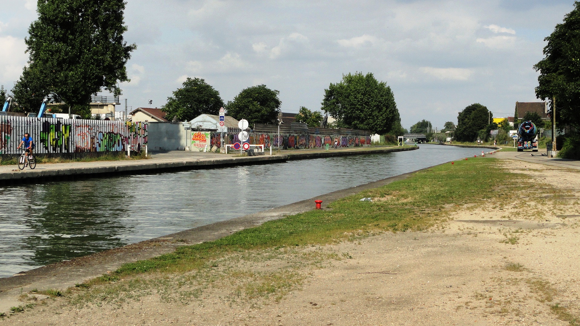 Canal de l'Ourcq - Chemin de halage - Bobigny 