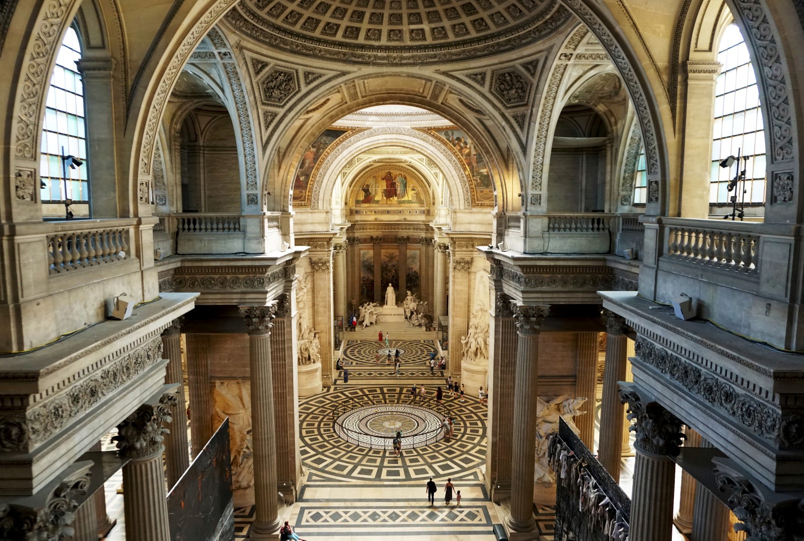 Vue de Paris - Depuis les colonnades du Panthéon, Paris 5e - Vue de l'intérieur